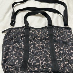 LeSport Sac cross body bag.
